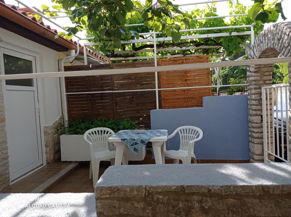 Studio Apartman Premantura Zewnętrze zdjęcie
