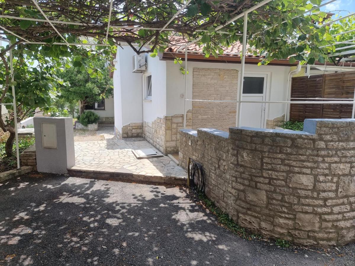 Studio Apartman Premantura Zewnętrze zdjęcie